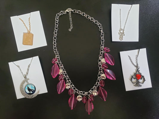 ADULT NECKLACE BLIND BAGS